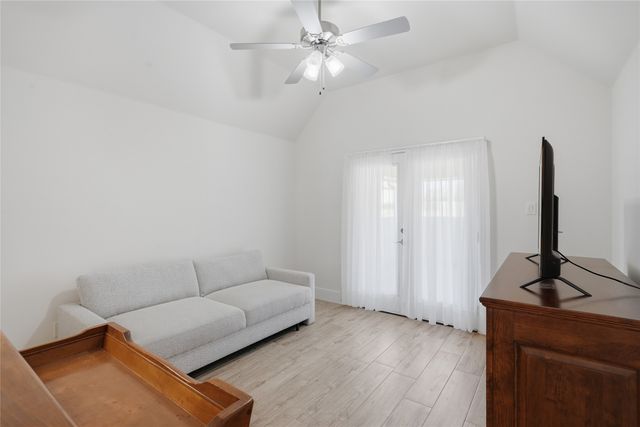 6609 Westover Drive, Granbury, TX 76049