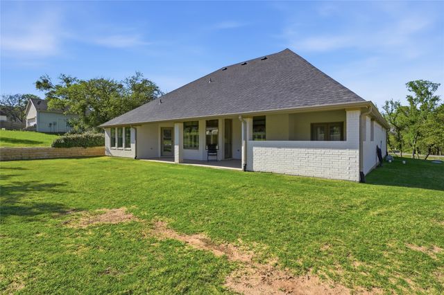 6609 Westover Drive, Granbury, TX 76049