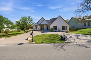 6609 Westover Drive, Granbury, TX 76049