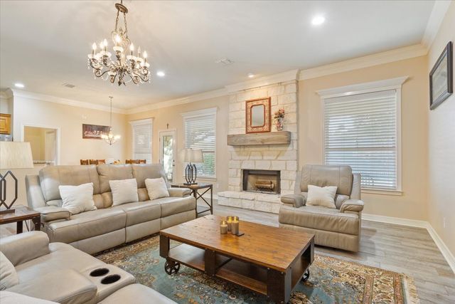 5620 Landsdown Drive, Waco, TX 76708