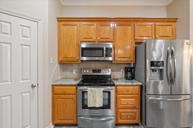 5620 Landsdown Drive, Waco, TX 76708