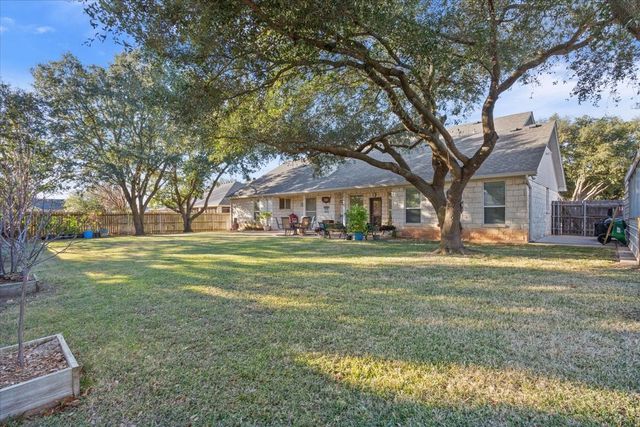 5620 Landsdown Drive, Waco, TX 76708