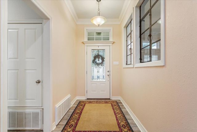 5620 Landsdown Drive, Waco, TX 76708