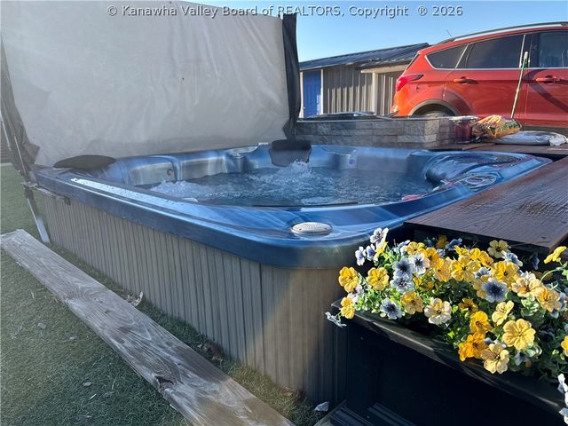 956 Windell Ridge Road, Ripley, WV 25271