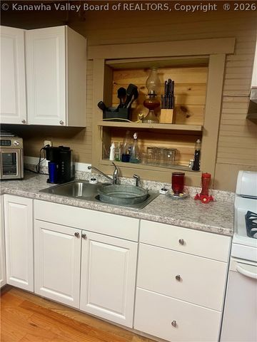 956 Windell Ridge Road, Ripley, WV 25271