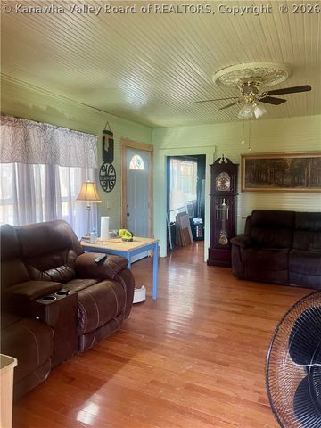 956 Windell Ridge Road, Ripley, WV 25271