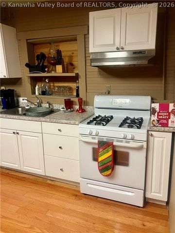 956 Windell Ridge Road, Ripley, WV 25271