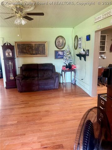 956 Windell Ridge Road, Ripley, WV 25271