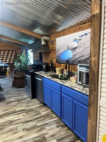 956 Windell Ridge Road, Ripley, WV 25271