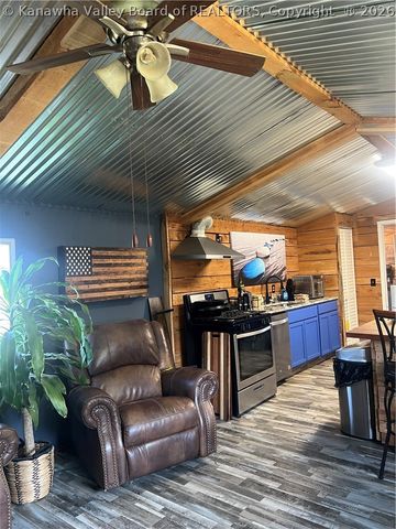 956 Windell Ridge Road, Ripley, WV 25271