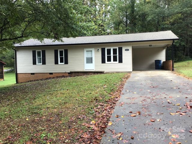 2610 Tablerock Road, Lenoir, NC 28645