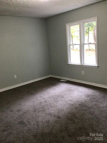 2610 Tablerock Road, Lenoir, NC 28645