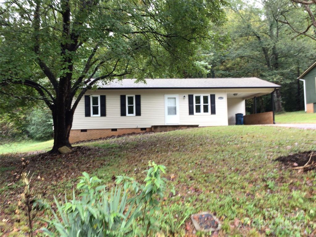 2610 Tablerock Road, Lenoir, NC 28645
