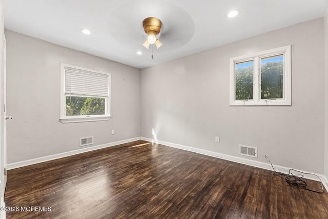 6 Meadowbrook Drive, Howell, NJ 07731