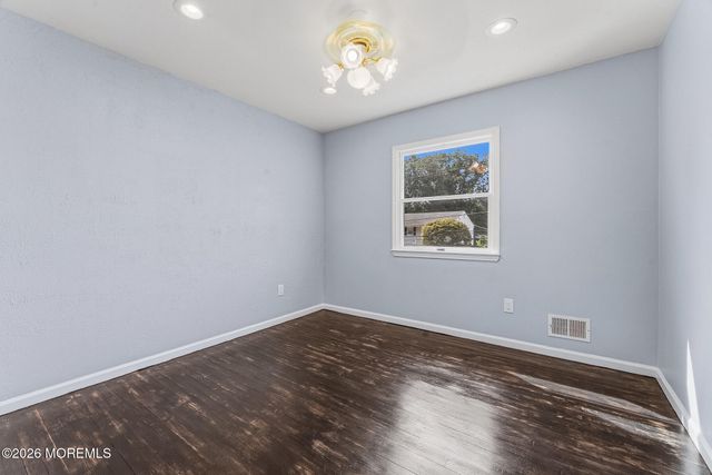 6 Meadowbrook Drive, Howell, NJ 07731