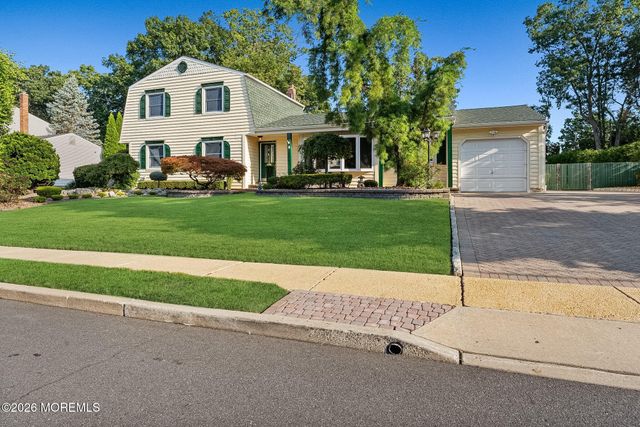 6 Meadowbrook Drive, Howell, NJ 07731