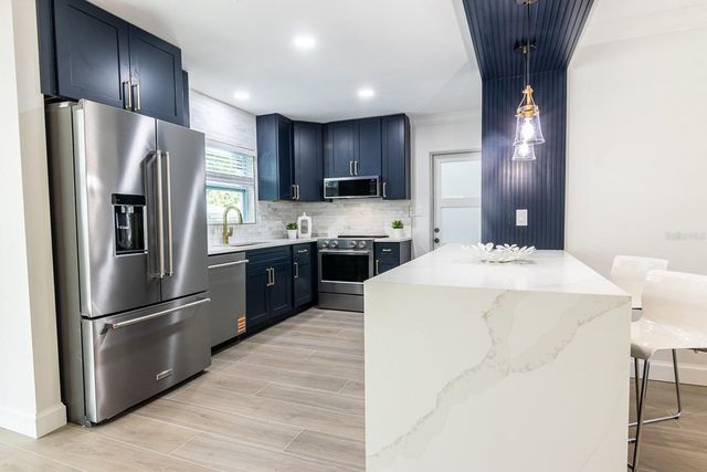 590 45TH STREET, Sarasota, FL 34234