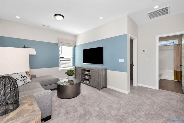 20142 Nightingale Drive, Athens, AL 35611