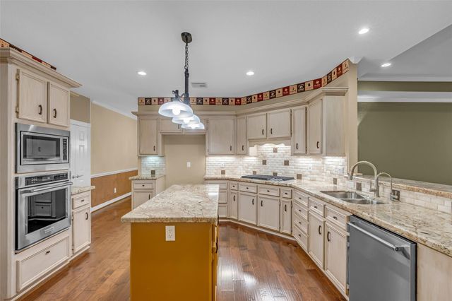3931 Bolivia Drive, Pasadena, TX 77504
