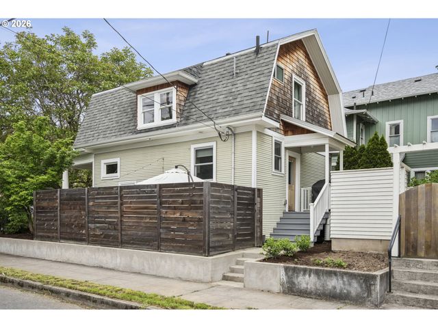 3504 Se ALDER St, Portland, OR 97214