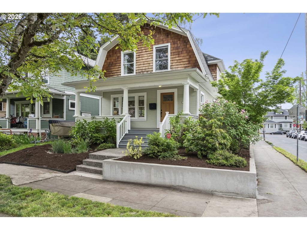 3504 Se ALDER St, Portland, OR 97214