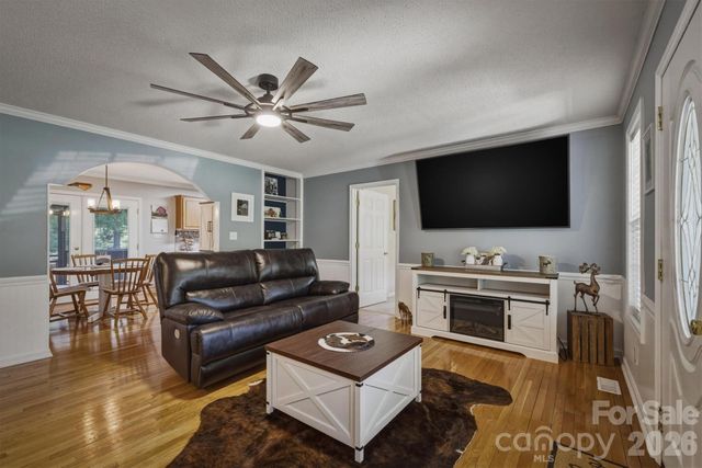 4015 Fairview Drive, Maiden, NC 28650