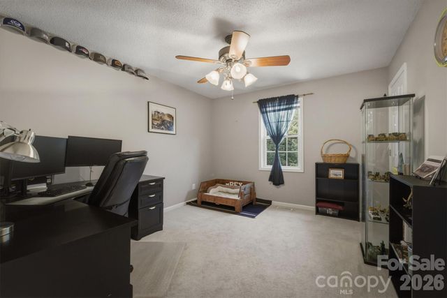 4015 Fairview Drive, Maiden, NC 28650