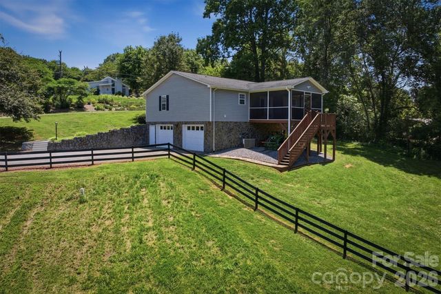 4015 Fairview Drive, Maiden, NC 28650