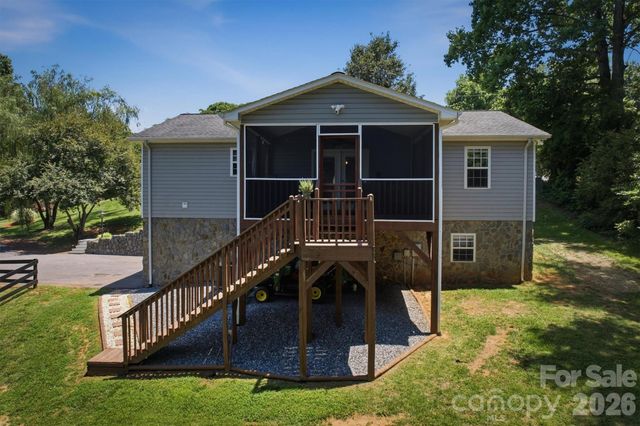 4015 Fairview Drive, Maiden, NC 28650