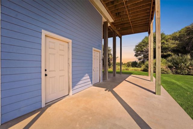 14204 Miramar Drive, Galveston, TX 77554