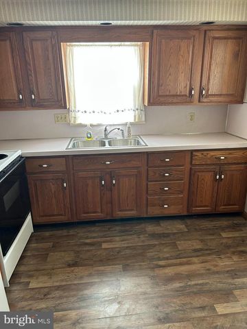 583 COLUMBIA AVE, Sinking Spring, PA 19608