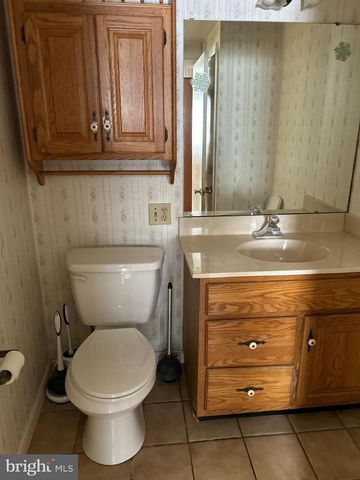 583 COLUMBIA AVE, Sinking Spring, PA 19608