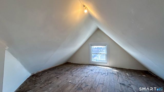 784 Howard Avenue 2nd Floor, Bridgeport, CT 06605