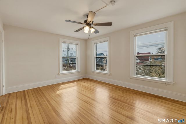 784 Howard Avenue 2nd Floor, Bridgeport, CT 06605