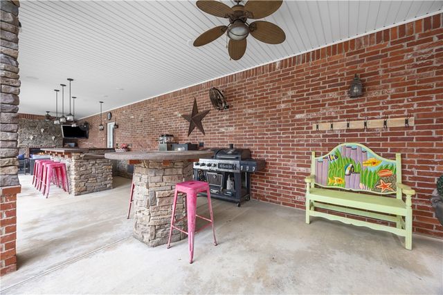 3262 Sagely Lane, Springdale, AR 72764