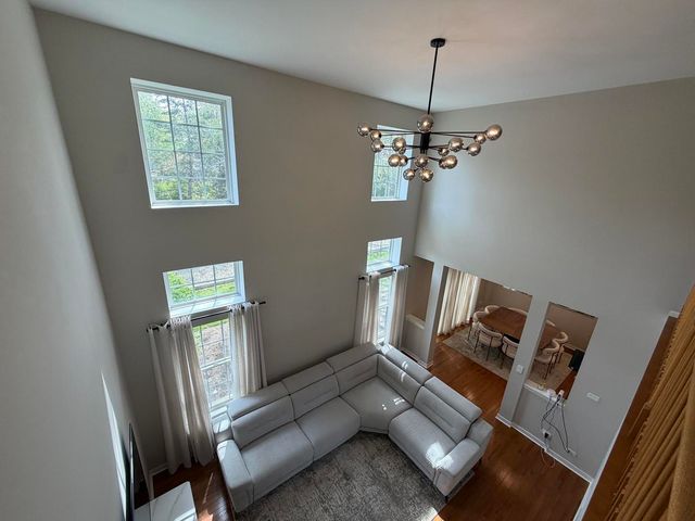 305 Bloomfield Court, Vernon Hills, IL 60061