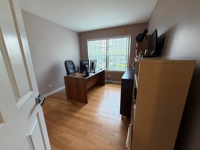 305 Bloomfield Court, Vernon Hills, IL 60061