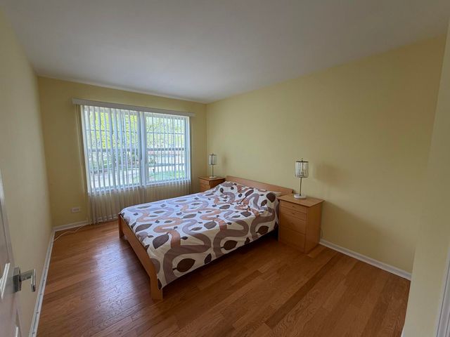 305 Bloomfield Court, Vernon Hills, IL 60061