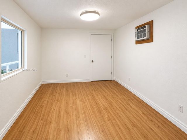 8060 W 23rd Avenue 6, Hialeah, FL 33016