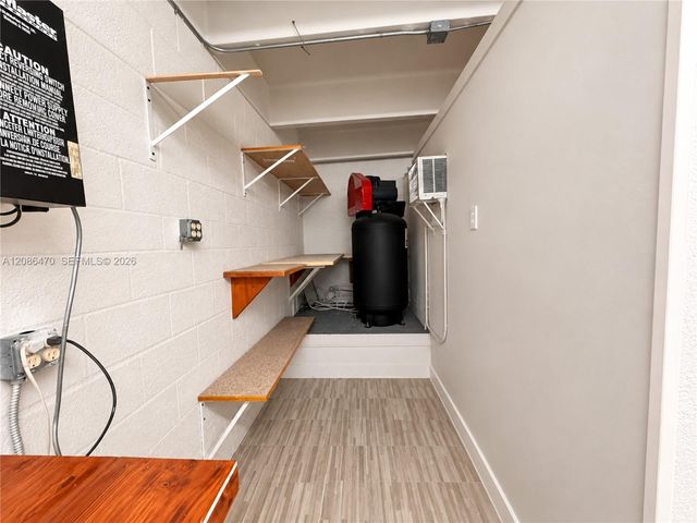 8060 W 23rd Avenue 6, Hialeah, FL 33016