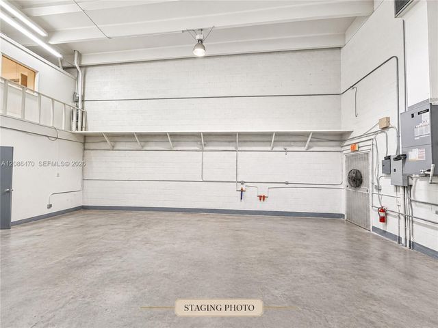 8060 W 23rd Avenue 6, Hialeah, FL 33016