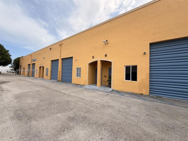 8060 W 23rd Avenue 6, Hialeah, FL 33016