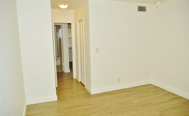 4770 NW 10th Ct 312, Plantation, FL 33313