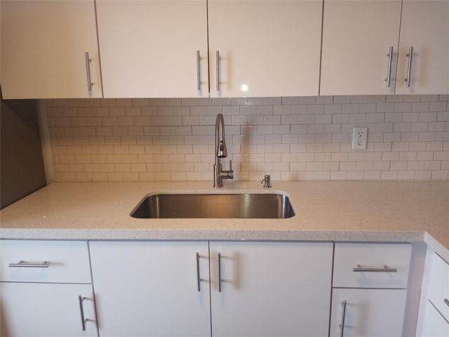 4770 NW 10th Ct 312, Plantation, FL 33313