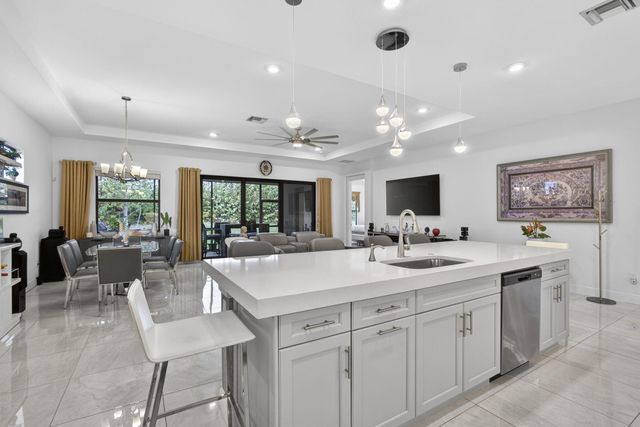 5492 St Armands Way, Westlake, FL 33470