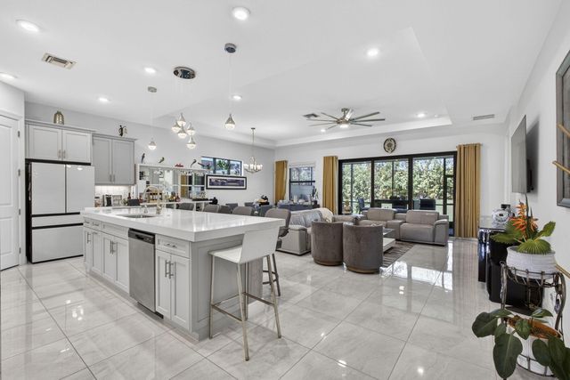 5492 St Armands Way, Westlake, FL 33470