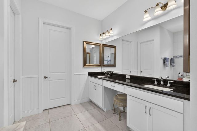 5492 St Armands Way, Westlake, FL 33470