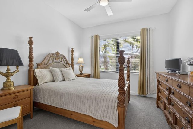 5492 St Armands Way, Westlake, FL 33470