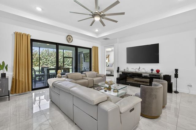 5492 St Armands Way, Westlake, FL 33470