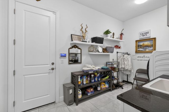 5492 St Armands Way, Westlake, FL 33470